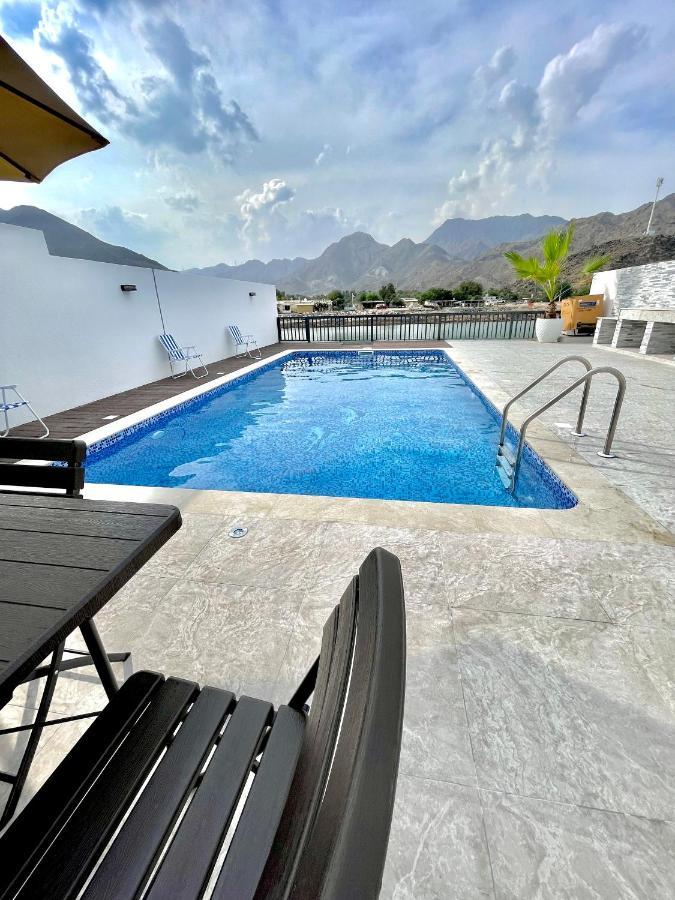 Iconic 4-Bedroom Villa With Pool In Fujairah Palm Exteriér fotografie